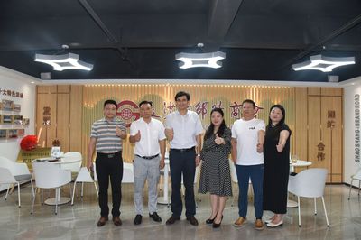 刘振强带队调研走访长沙市邵阳商会