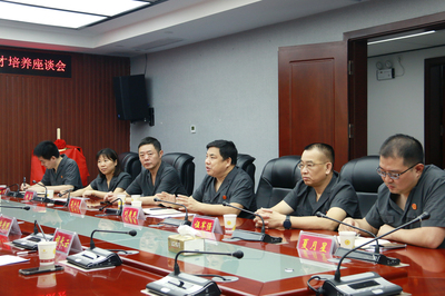 大祥:与邵阳学院法商学院举行法治人才培养座谈会暨合作签约揭牌仪式