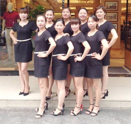 热情湘女 耐得烦 吃得苦 霸得蛮 湖南爱登堡邵阳双清店团队风采