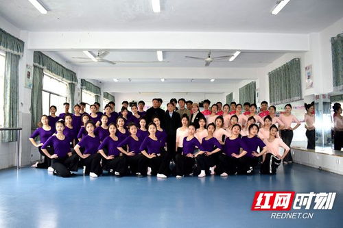 邵阳市第三中学举行中国民航大学 优质生源基地 授牌仪式