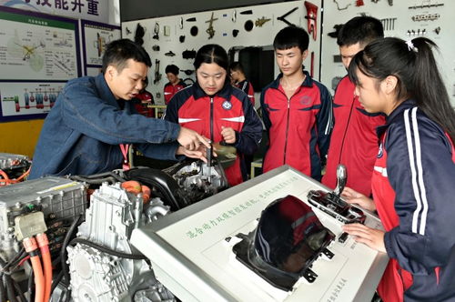 湖南洞口 订单式职业教育精准对接市场需求，助力邵阳人才高质量就业